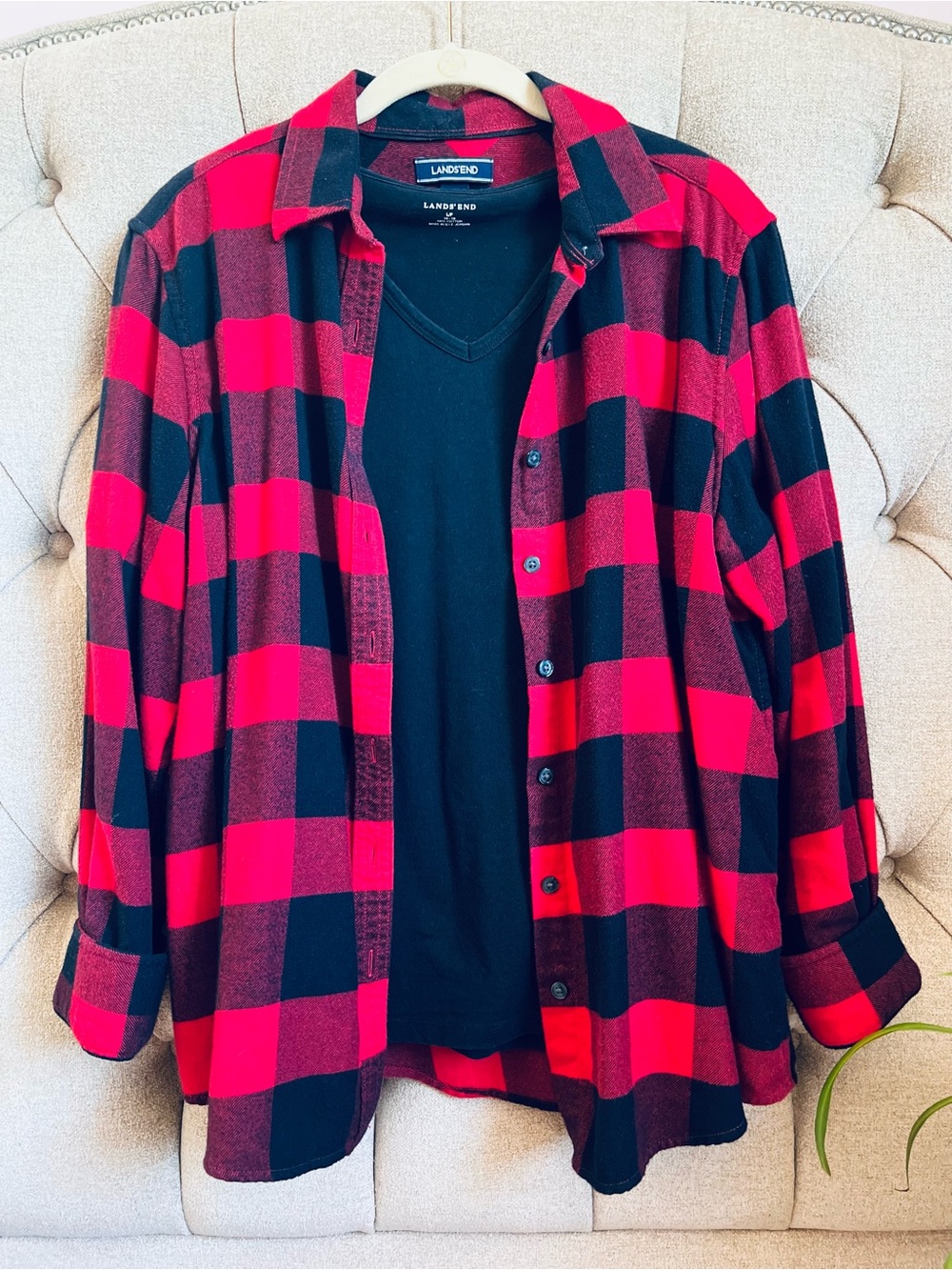 Land’s End Petite Bundle Red & Black flannel
button down shirt & black tee 12p L